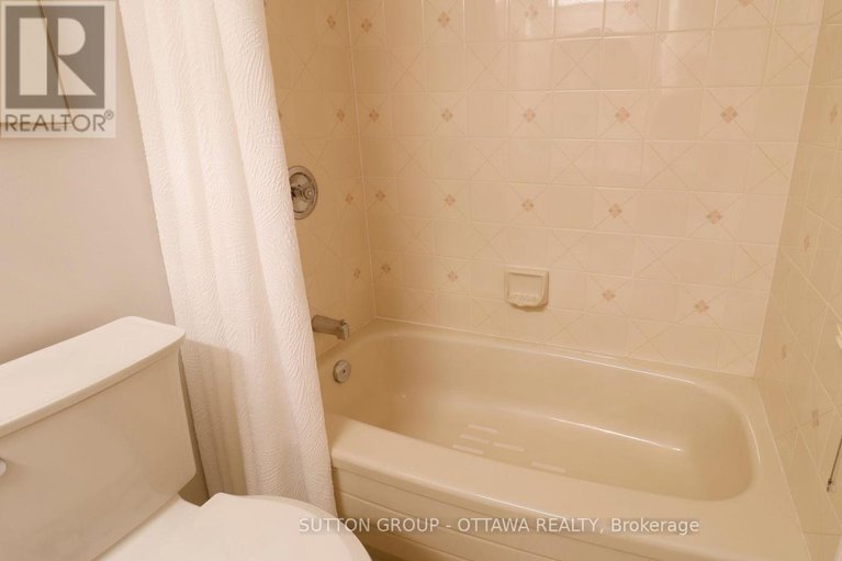 29414751/50-grand-cedar-court-e/stittsville-central/ottawa/ontario/K2S1G5_29