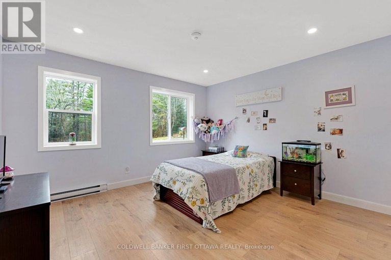 29065809/946-french-line-road/lanark-highlands-darling-twp/lanark-highlands/ontario/K0G1K0_30