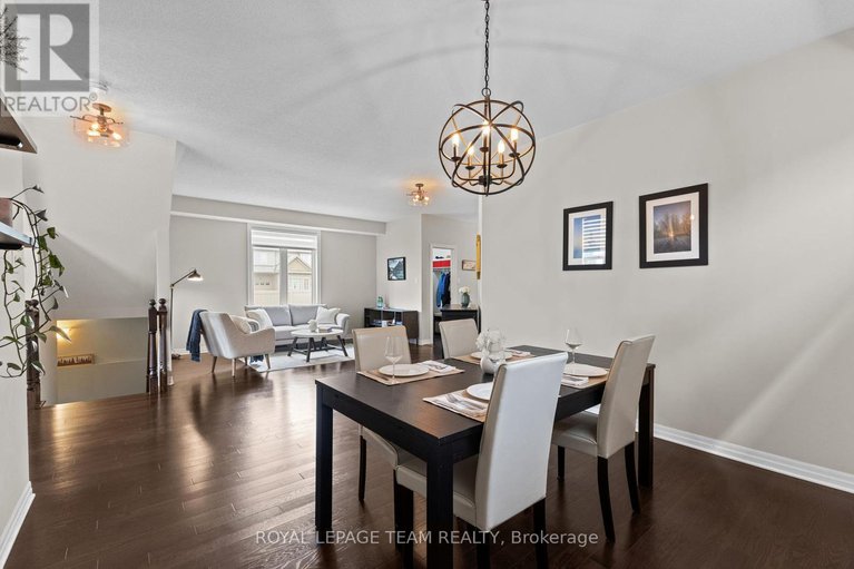 28539226/43-hibiscus-way/cedargrovefraserdale/ottawa/ontario/K2J6A5_10