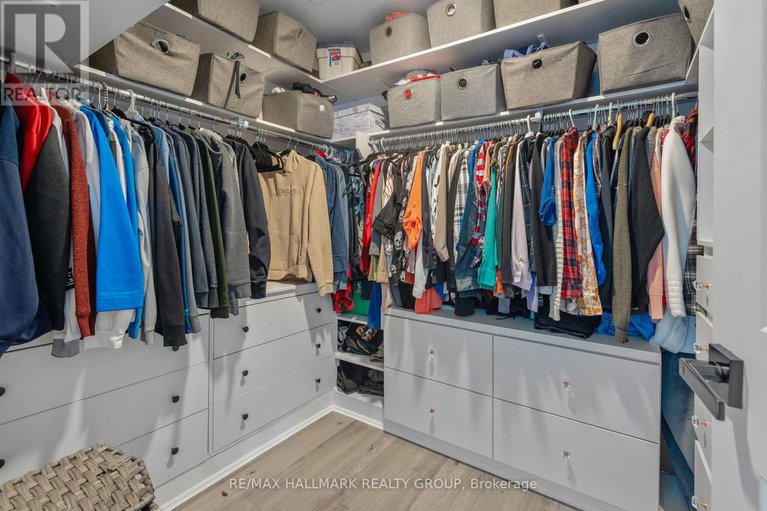 28337281/1015-keeper-heights/goulbourn-twp-from-franktown-rdsouth-to-rideau/ottawa/ontario/K0A2Z0_26