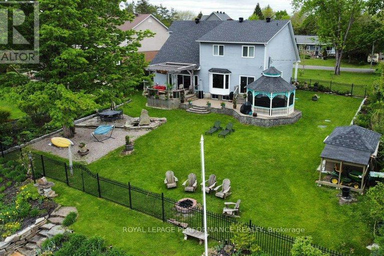 28347895/6099-james-bell-drive/manotick-south-to-roger-stevens/ottawa/ontario/K4M1B3_46