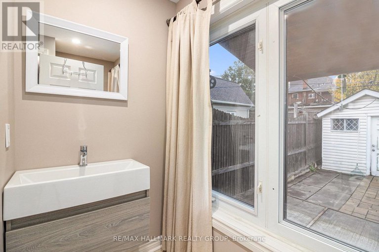 29043617/9-warren-avenue/ottawa-west/ottawa/ontario/K1Y0R9_20