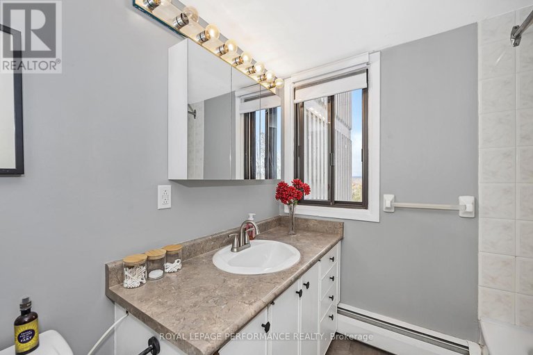 29082199/308-415-greenview-avenue/britannia/ottawa/ontario/K2B8G5_20