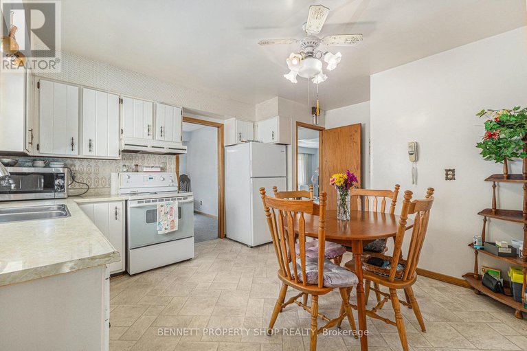 28615266/1219-vancouver-avenue/ellwood/ottawa/ontario/K1V6V2_11