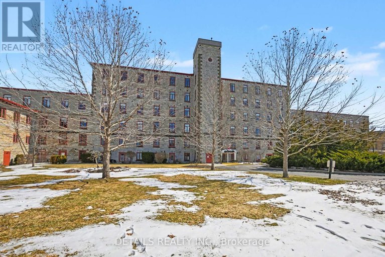 29610978/311-1-rosamond-street-e/almonte/mississippi-mills/ontario/K0A1A0_2