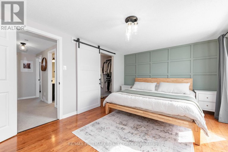 29349068/70-melanie-crescent/glencairnhazeldean/ottawa/ontario/K2L2J8_25