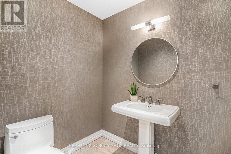 28239402/1934-lenester-avenue/mckellar-heightsglabar-park/ottawa/ontario/K2A1J9_14