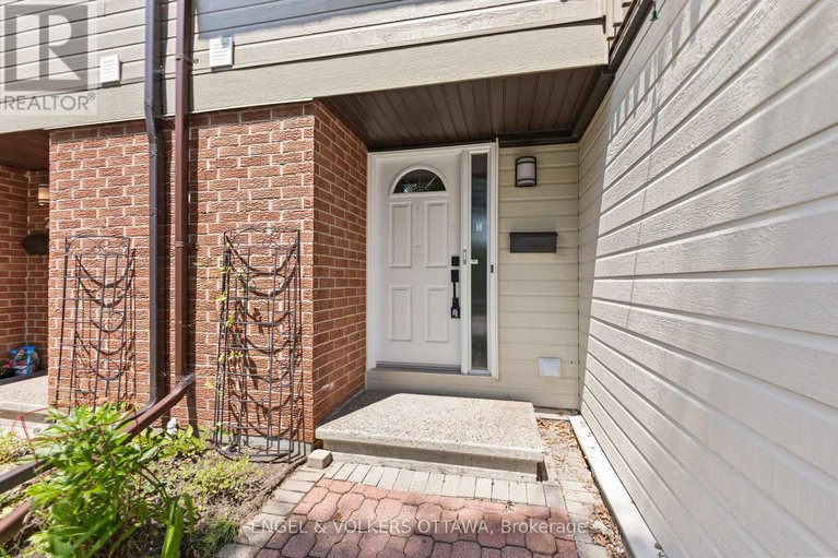 28594230/3-3205-uplands-drive/hunt-club-woods/ottawa/ontario/K1V9T3_2