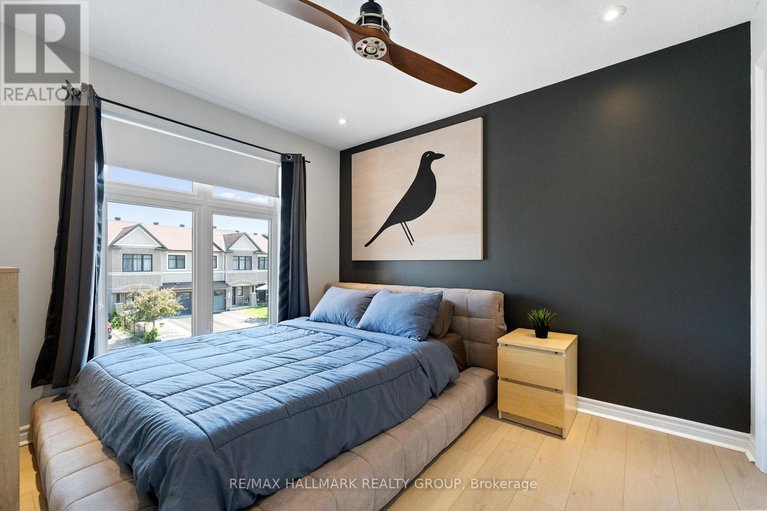 29660605/735-morningstar-way/mer-bleuebradley-estatesanderson-park/ottawa/ontario/K1W0G6_26