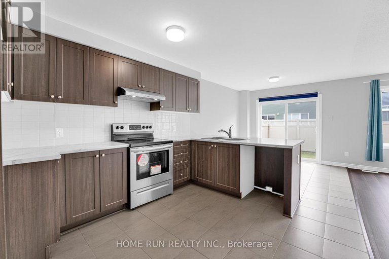 28497516/127-unity-place/stittsville-north/ottawa/ontario/K2S2Y8_12