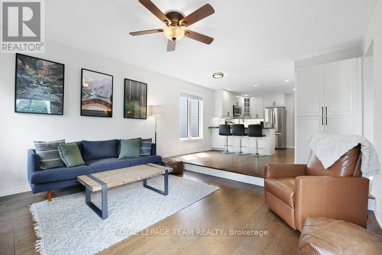 28522929/8-black-rivers-place/bridlewood/ottawa/ontario/K2M2E2_21