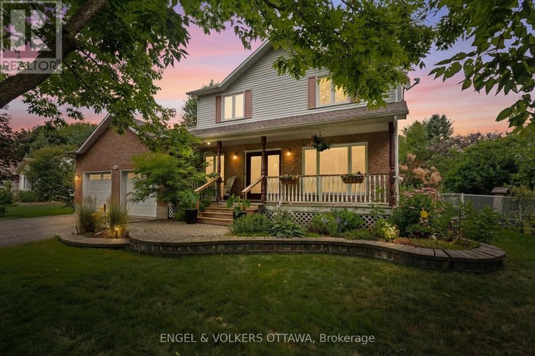 29593963/129-corvinelli-crescent/village-of-russell/russell/ontario/K4R1G4_1