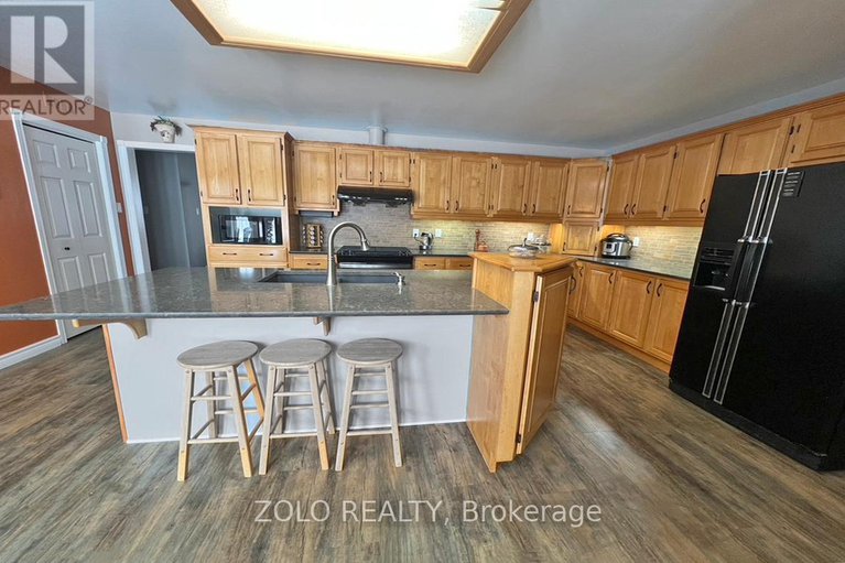 29379499/6546-clifford-avenue/south-glengarry-charlottenburgh-twp/south-glengarry/ontario/K6H7H9_20