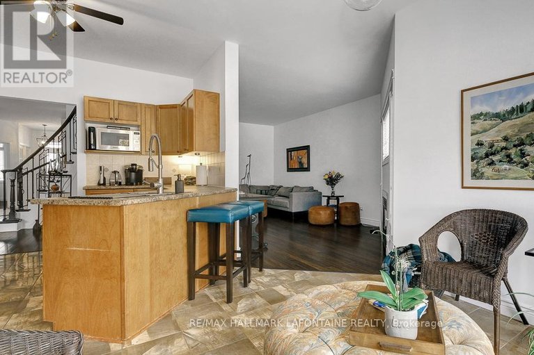 29570539/315-rustic-hills-crescent/springridgeeast-village/ottawa/ontario/K4A5A8_21