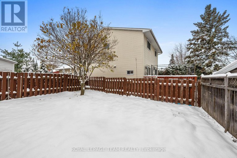 29111862/828-kingfisher-crescent/chatelaine-village/ottawa/ontario/K1E2L4_42