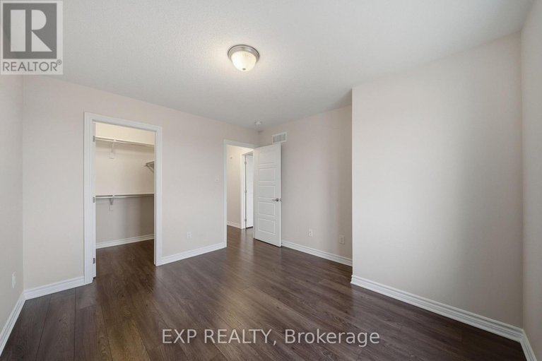 29618340/359-sweetfern-crescent/avalon-west/ottawa/ontario/K4A1A5_21
