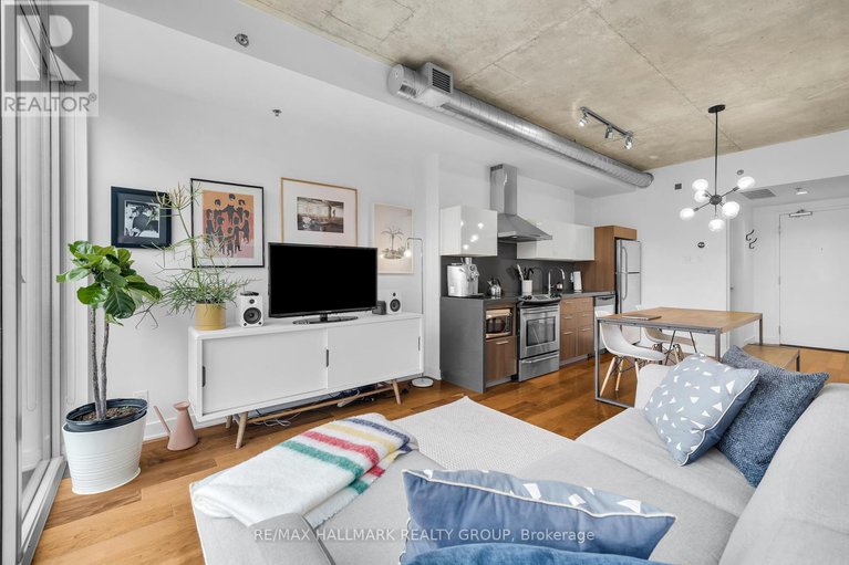 28932807/638-340-mcleod-street/ottawa-centre/ottawa/ontario/K2P1A4_18