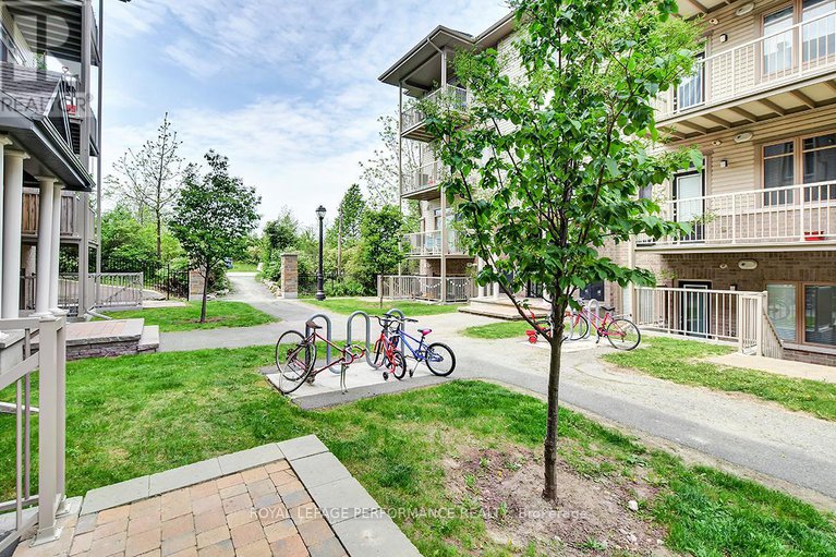 28641852/2-66a-tipperary-private/longfields/ottawa/ontario/K2J2T3_19