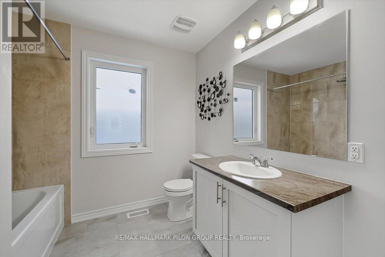 29249710/504-loury-row/orleans-village/ottawa/ontario/K1W0M5_9