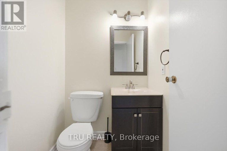 29018587/65-2290-cotters-crescent/windsor-park-village/ottawa/ontario/K1V8Y6_15