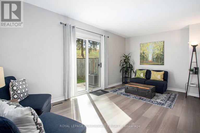 28972961/1757-trappist-lane/convent-glen-south/ottawa/ontario/K1C1X7_12