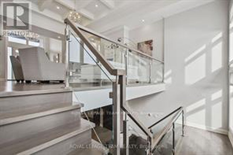 28941277/525-leimerk-court/manotick-village-manotick-estates/ottawa/ontario/K4M0B2_32