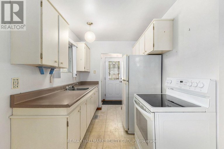 28927132/1986-michigan-avenue/urbandale-acres/ottawa/ontario/K1H6Y2_6