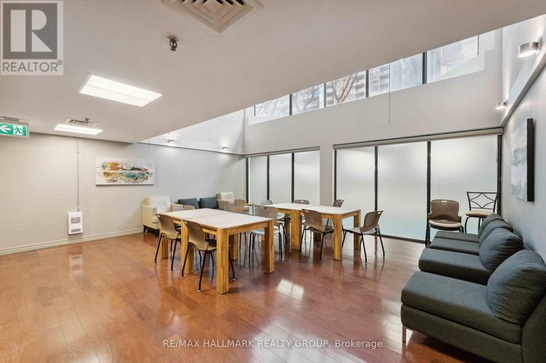 28801241/308-470-laurier-avenue-w/ottawa-centre/ottawa/ontario/K1R7W9_17