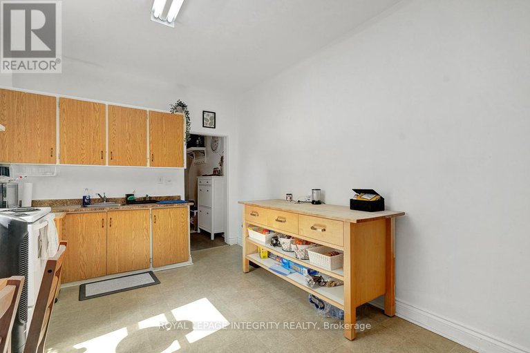 28983024/199-henderson-avenue/sandy-hill/ottawa/ontario/K1N7P7_4