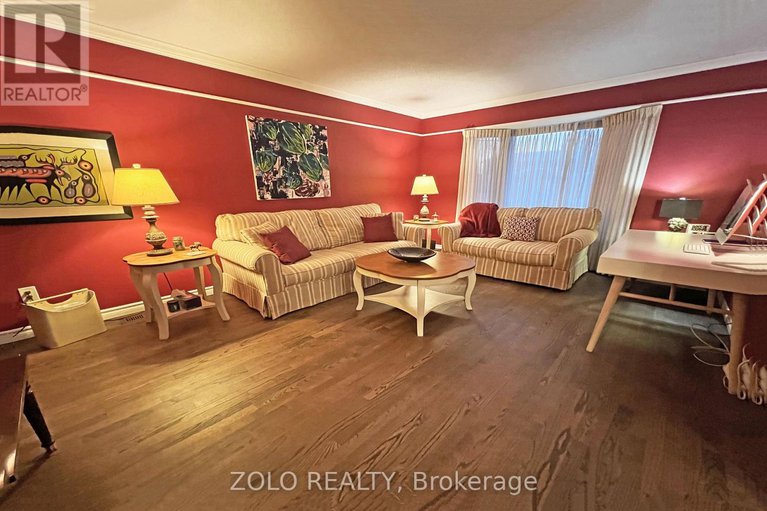 29336515/736-hauteview-crescent/fallingbrookridgemount/ottawa/ontario/K4A2B8_13