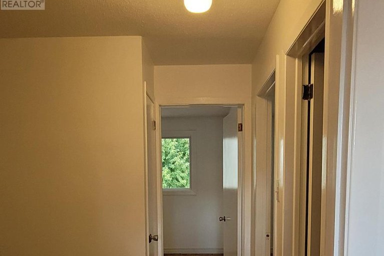 28796939/903j-elmsmere-road/beacon-hill-south/ottawa/ontario/K1J8G4_16