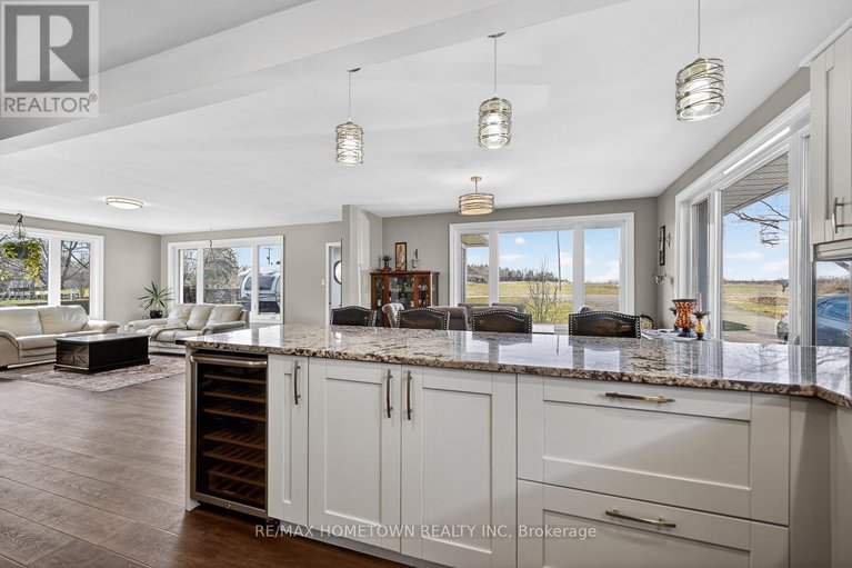 29585347/1643-county-road-2-road/augusta-twp/augusta/ontario/K0E1T0_13