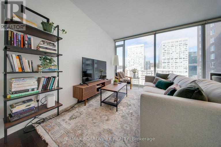 29339119/803-300-lisgar-street/ottawa-centre/ottawa/ontario/K2P0E2_17