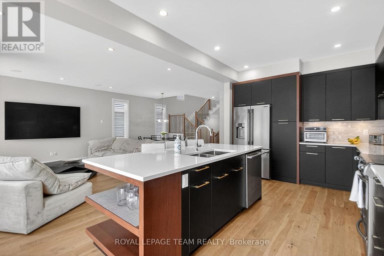 29410673/988-beckton-heights/stittsville-south/ottawa/ontario/K2S2X6_4