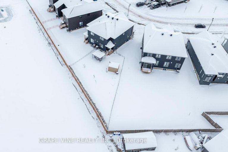 29642085/650-fisher-street/north-grenville-twp-kemptville-south/north-grenville/ontario/K0G1J0_40