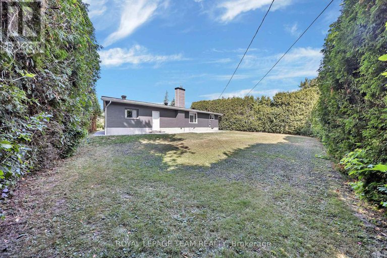 28729162/12-largo-crescent/meadowlandscrestview/ottawa/ontario/K2G3C7_39