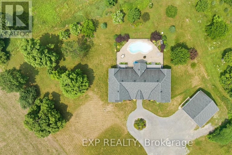 28552096/5940-brophy-drive/south-of-fallowfield-road/ottawa/ontario/K0A2Z0_3