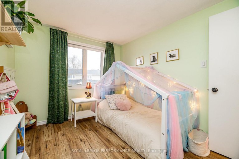 29148897/78-bujold-court/katimavik/ottawa/ontario/K2L3N8_20