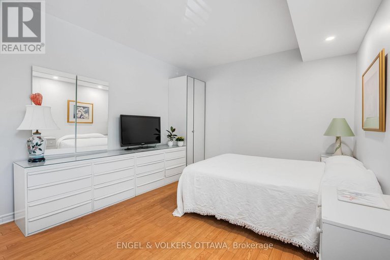 28851368/206-205-bolton-street/lower-townbyward-market/ottawa/ontario/K1N1K7_25