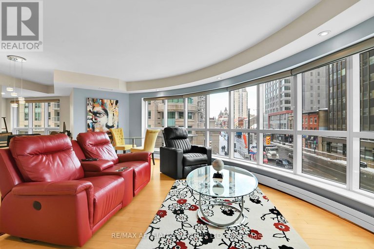 28303056/301-242-rideau-street/sandy-hill/ottawa/ontario/K1N0B7_22