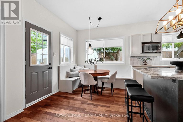 28812426/2122-saunders-avenue/woodroffe/ottawa/ontario/K2A4C7_15