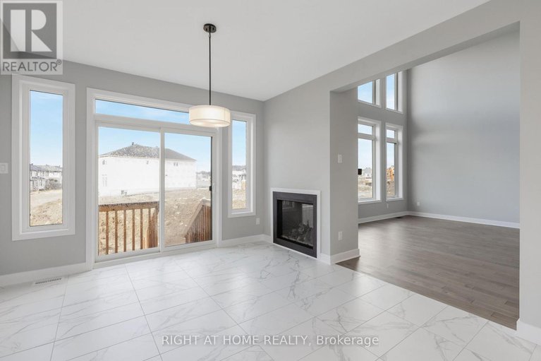 28455022/584-paakanaak-avenue/blossom-parkkemp-parkfindlay-creek/ottawa/ontario/K1X0J6_22