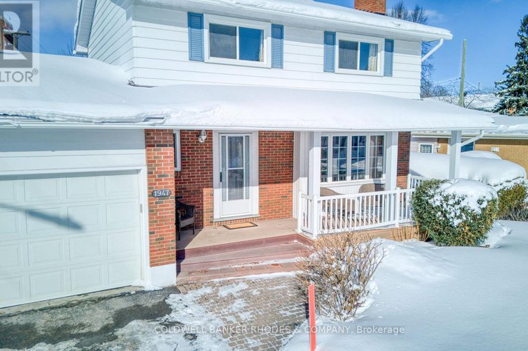 29327357/1947-conrad-avenue/urbandale-acres/ottawa/ontario/K1H6V7_2