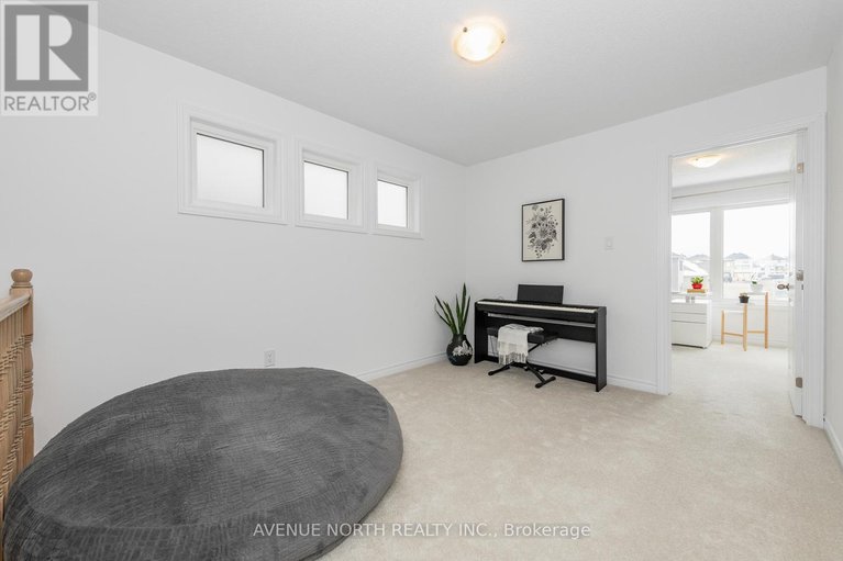 29381937/151-minikan-street/blossom-parkkemp-parkfindlay-creek/ottawa/ontario/K1X0E5_24