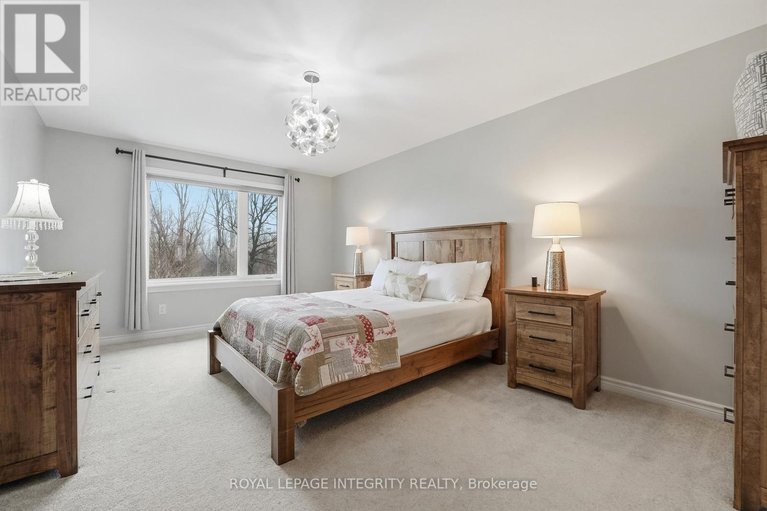 29623977/211-cooks-mill-crescent/riverside-south/ottawa/ontario/K1V2N1_32