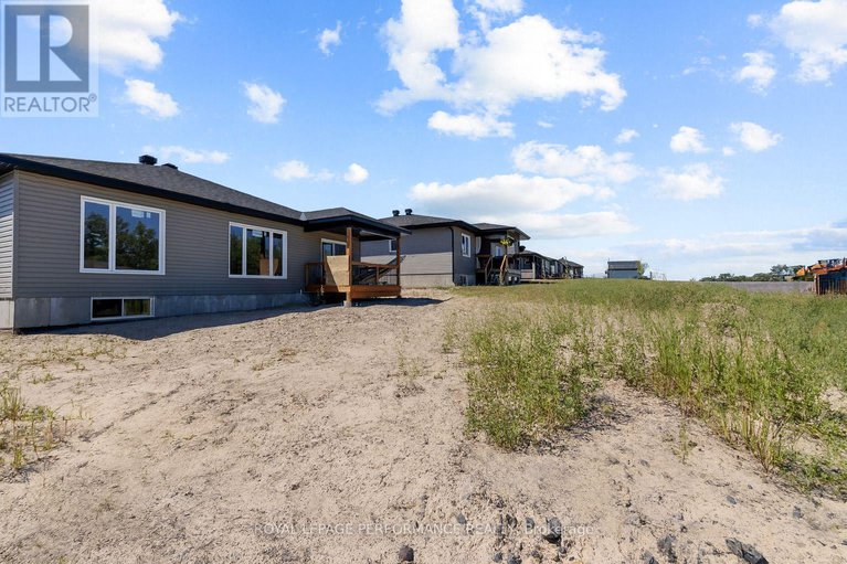 28760666/41-forrester-way/long-sault/south-stormont/ontario/K0C1P0_6