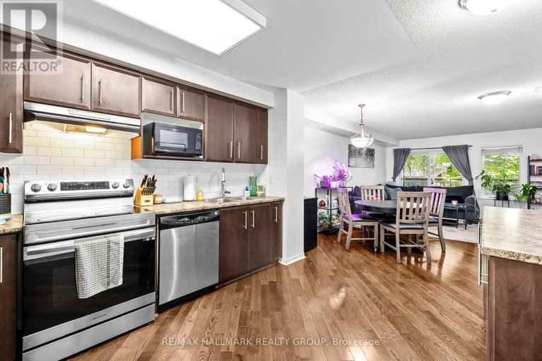 28440261/235-keltie-private/longfields/ottawa/ontario/K2J0A3_10