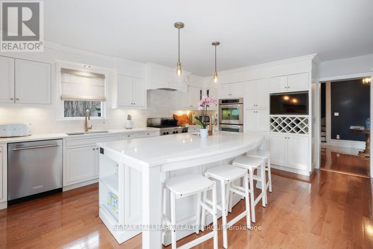 29279597/410-mcleod-street/ottawa-centre/ottawa/ontario/K2P1A6_18