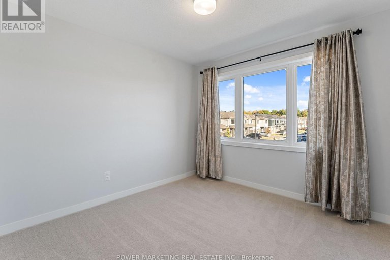 29190311/1017-curraglass-walk/stittsville-north/ottawa/ontario/K2S3A6_19