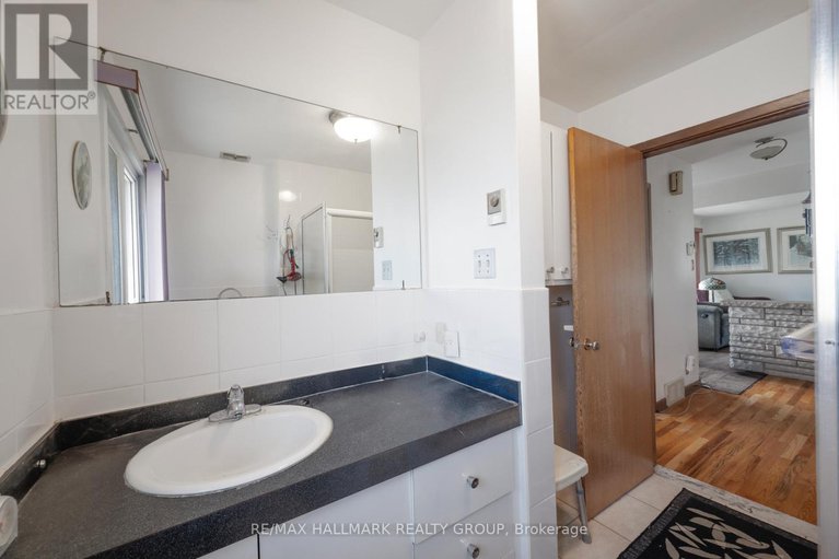 28615407/6050-old-richmond-road/south-of-fallowfield-road/ottawa/ontario/K0A2Z0_23